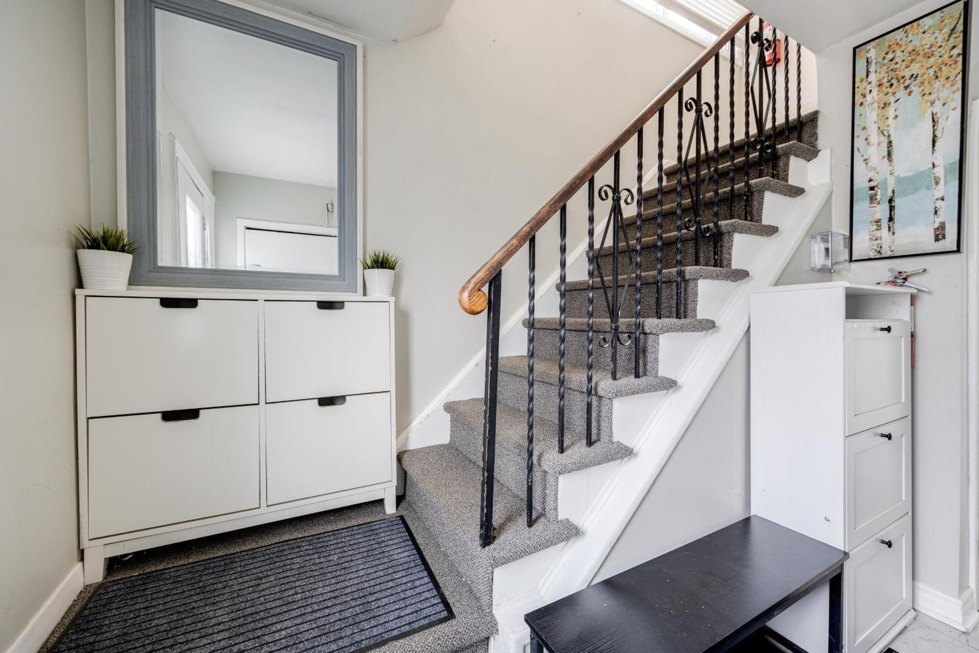 Eglinton West Guest Suite Toronto Dış mekan fotoğraf