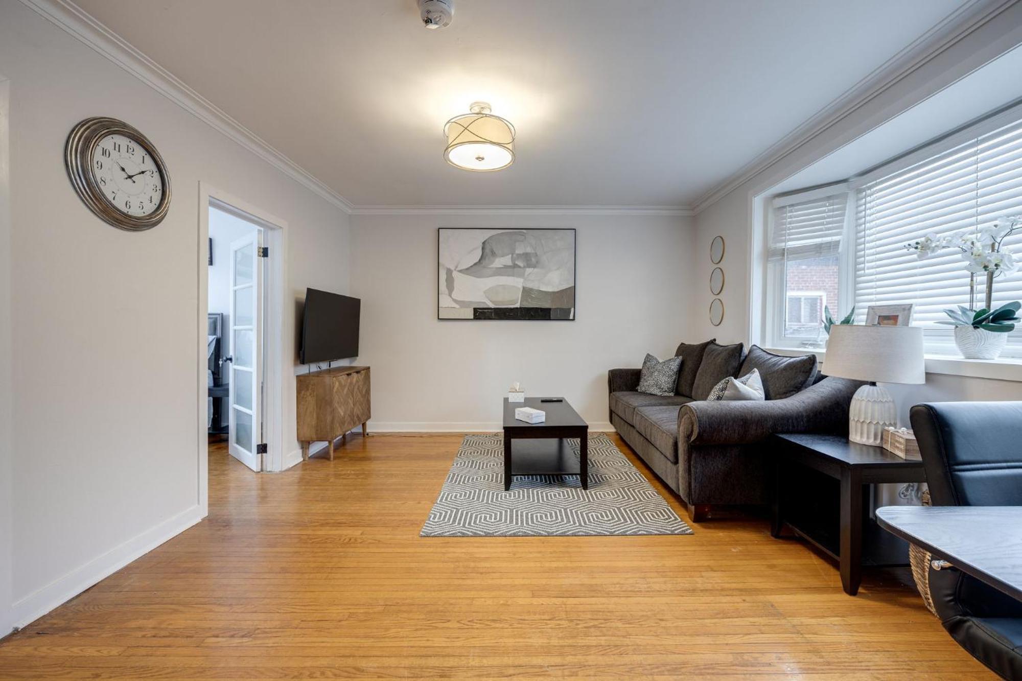 Eglinton West Guest Suite Toronto Dış mekan fotoğraf